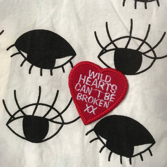 Embroidered Patch Heart Wild Hearts Can't Be Broke - Picture 2 of 7
